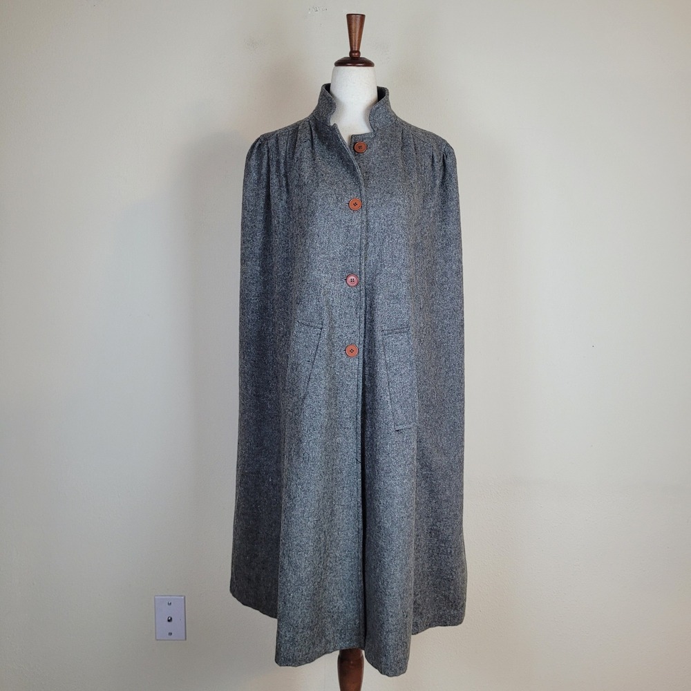 Vintage Summit Cape Small Gray Wool Button Front Cloak Swing Trapeze Opera Coat
